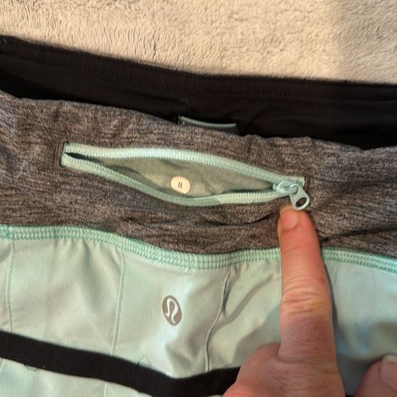Lulu Pace Setter skirt size 8 - Picture 3 of 5